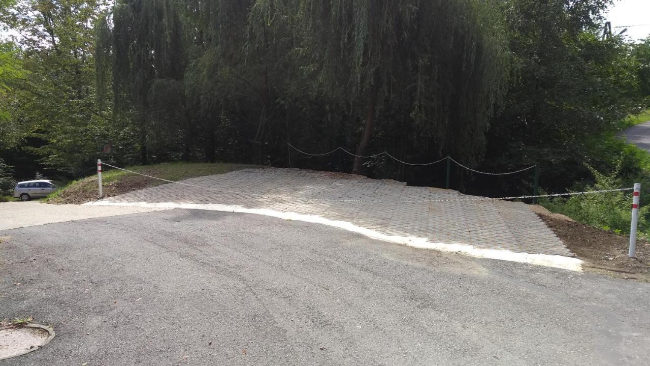 Domek Caloroczny Tresna Agata Exterior foto