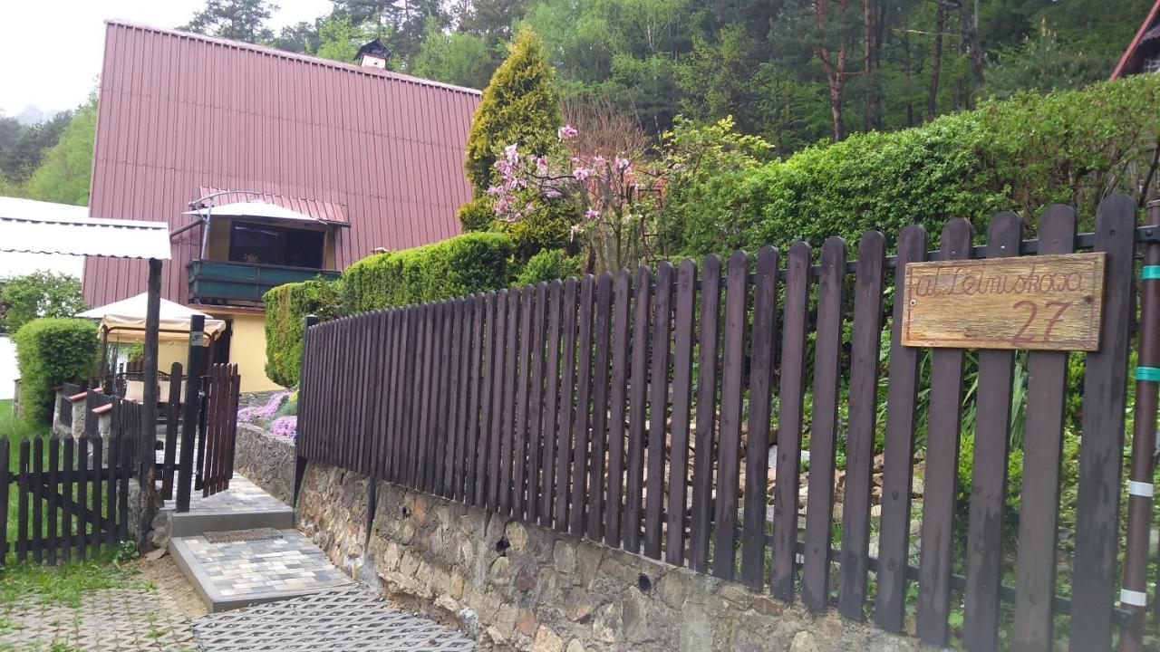 Domek Caloroczny Tresna Agata Exterior foto