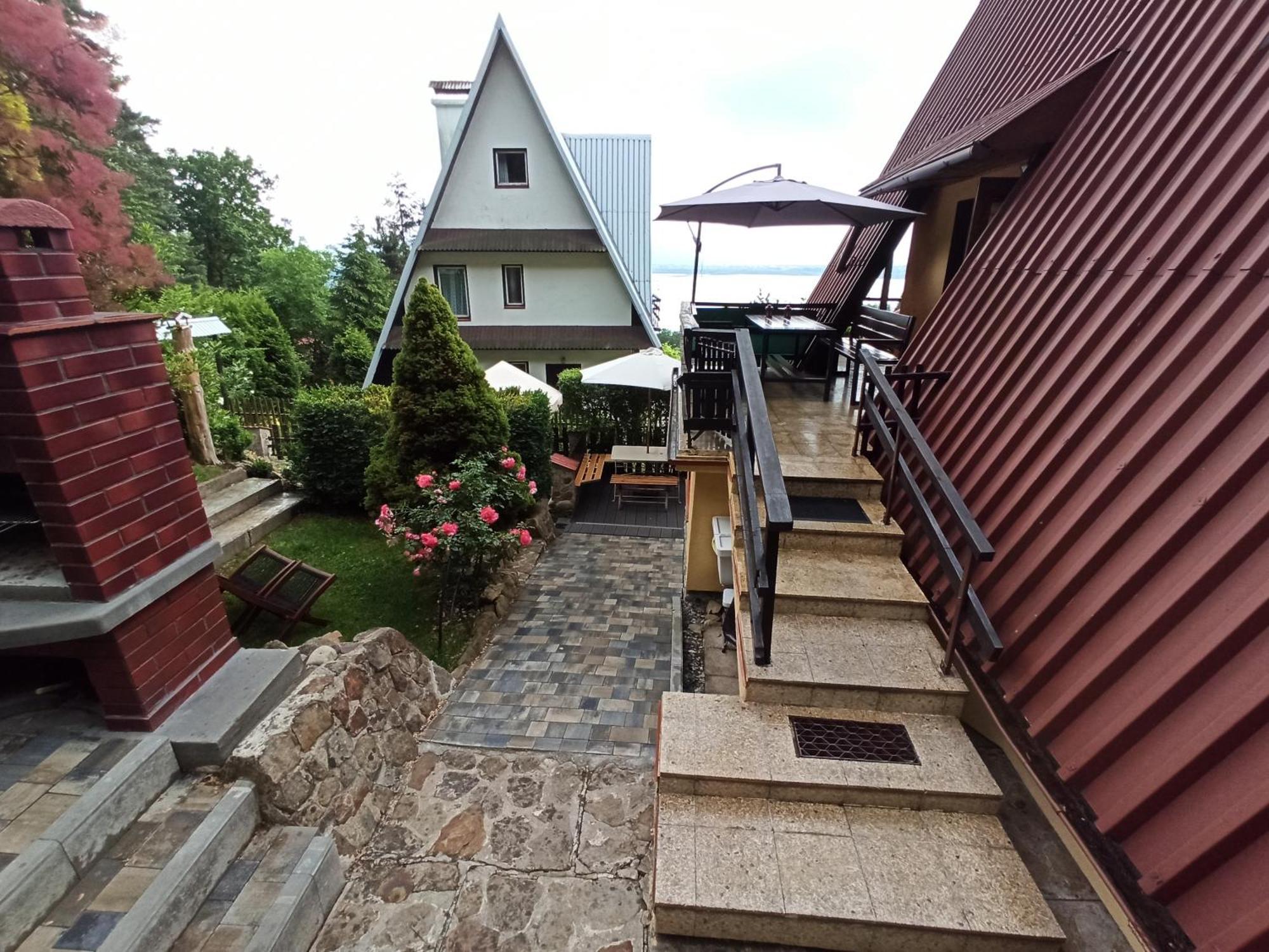 Domek Caloroczny Tresna Agata Exterior foto